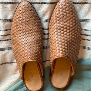 Nisolo Woven Ama Mules, size 8 1/2, excellent preowned condition